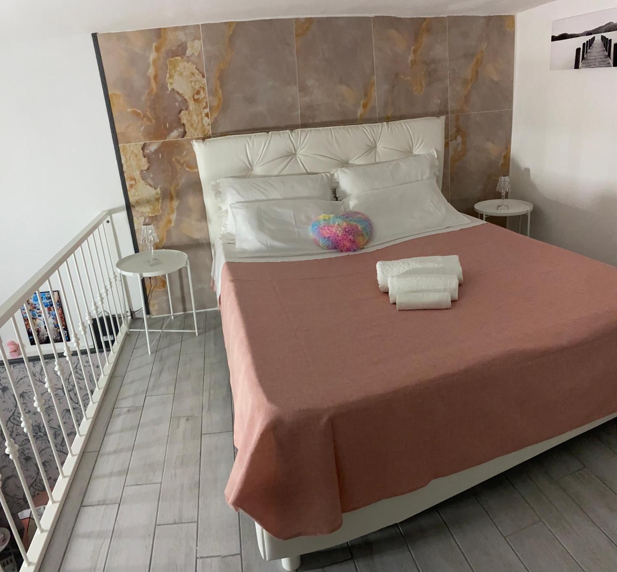 Casa Vacanza Mery &Sasy Napoli Esterno foto